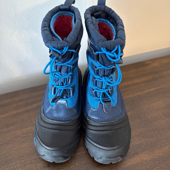 The North Face Youth Alpenglow IV Winter Boots Size 3 Waterproof - Picture 3 of 10